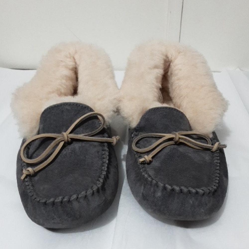 UGG‎ ALENA Women 6Cream Fur Lined Nightfall Moccasin Slippers